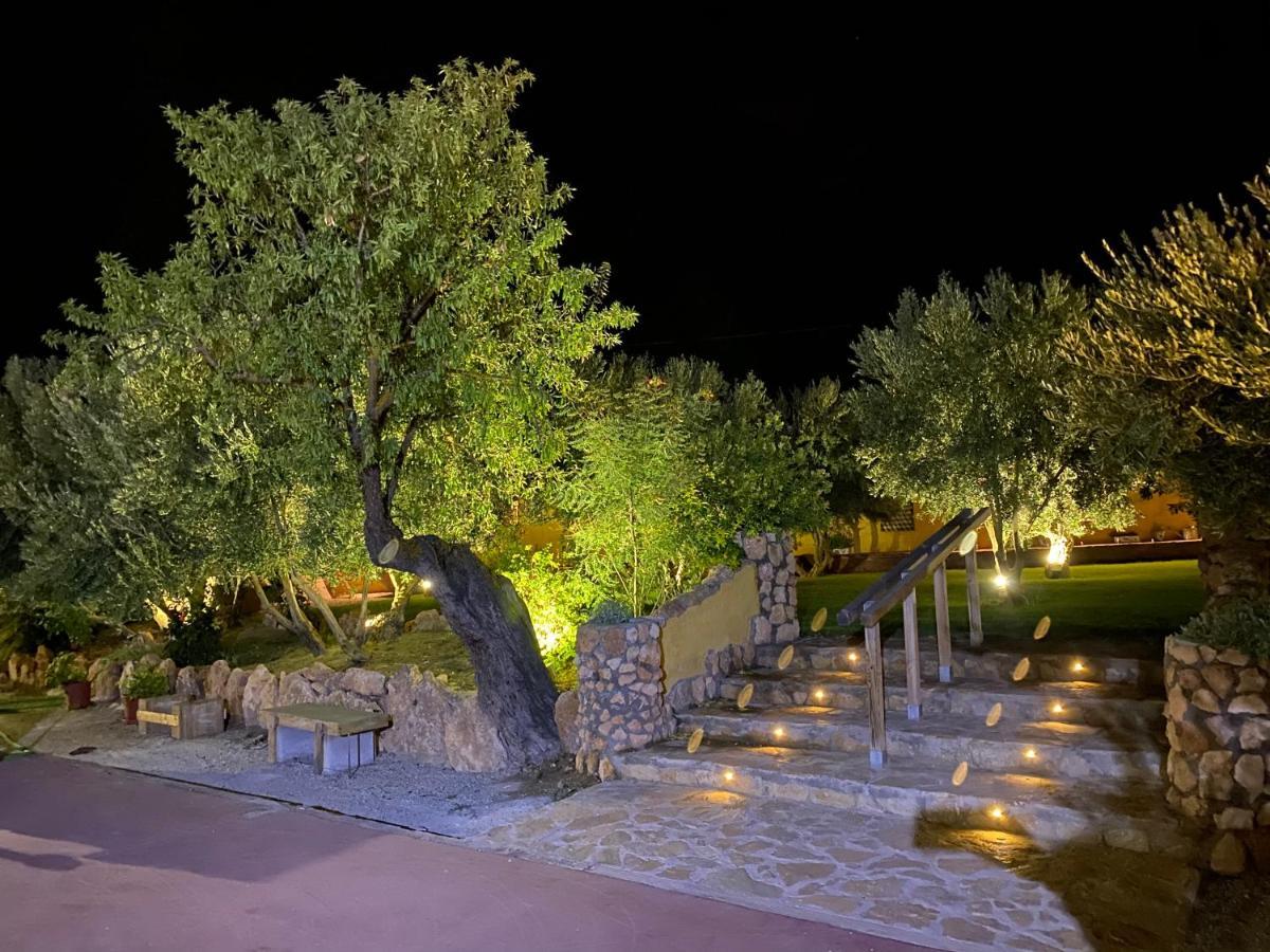 Cortijo Bustamante Guest House Baza Ngoại thất bức ảnh